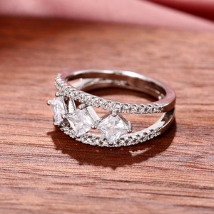 Anello con Zirconi Quadrati Completamente Incrostati, Elegante Gioiello da Donna alla Moda, Regalo di San Valentino - Product Image 6