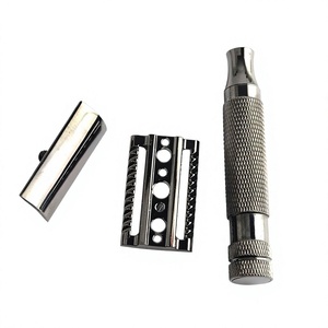Rasoir de sécurité à double lame Morgans Industries avec manche en acier inoxydable pour le rasage du visage et du corps des hommes, usage en salon de coiffure et en extérieur - Product Image 5