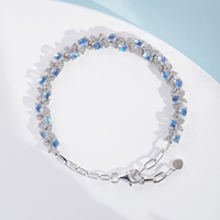 Bracelet à breloques S925 en pierre de lune bleue arc-en-ciel plaqué or blanc pour femme, fait main, serti griffe, bijou, cadeau d'anniversaire ou de fête