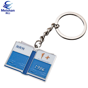 Llavero metálico redondo mate de aleación de zinc Meishan personalizado, resistente al óxido, con insignia escolar 3D hueca y esmaltada para ex alumnos - Product Image 6