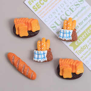 <span class=keywords><strong>Pan</strong></span> Tostado de Resina al por Mayor, Ecológico, de Dibujos Animados, Comida en Miniatura, Desayuno, Bocadillo, Postre, Decoración - Product Image 1