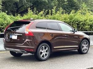 Venta al por mayor 2014 para <span class=keywords><strong>Volvo</strong></span> <span class=keywords><strong>XC60</strong></span> 2,0 T Medium SUV <span class=keywords><strong>Segunda</strong></span> <span class=keywords><strong>mano</strong></span> Coche familiar Caja <span class=keywords><strong>de</strong></span> cambios automática Asientos <span class=keywords><strong>de</strong></span> cuero Dirección izquierda Stock barato - Product Image 4