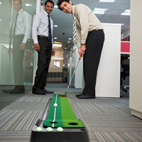 Tapis de Golf d'intérieur vert OEM, tapis de Golf avec système de retour automatique de balle, tapis d'entraînement de Golf chaud pour la pratique intérieure/extérieure