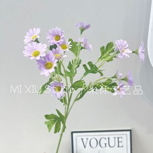 Fleurs de marguerite artificielles Mishu Crafts en soie, faites à la main, pour décorations de mariage et de maison - Product Image 5