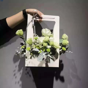 Eco-friendly Recyclable Embossed Rose <strong>Cardboard</strong> <strong>Folders</strong> with Handle Matte Finish for Flower Packaging - Product Image 4