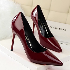 red pump heels