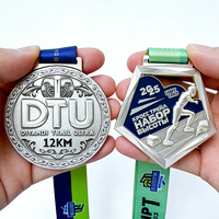 Diseña tu propia medalla de oro 3D de aleación de zinc ecológica grabada para maratón, medallas de premio con cintas personalizadas