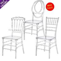 Chaise Chiavari Napoléon en résine transparente cristalline, best-seller pour les mariages
