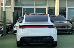 Modelo Y Juniper 2025, SUV Eléctrico Tesla - Product Image 2