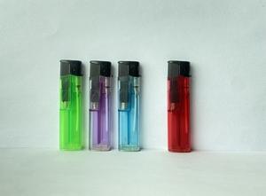 Briquet électrique rechargeable résistant aux enfants en gros d'usine pour cigarettes en plastique - Product Image 2