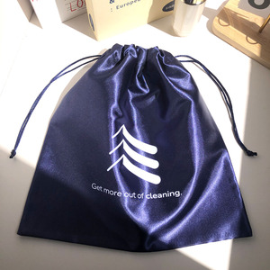 Bolsa de satén con cordón azul para embalaje de ropa, cabello y pelucas, con impresión de logotipo personalizado, venta al por mayor OEM, bolsa guardapolvo de seda - Product Image 3