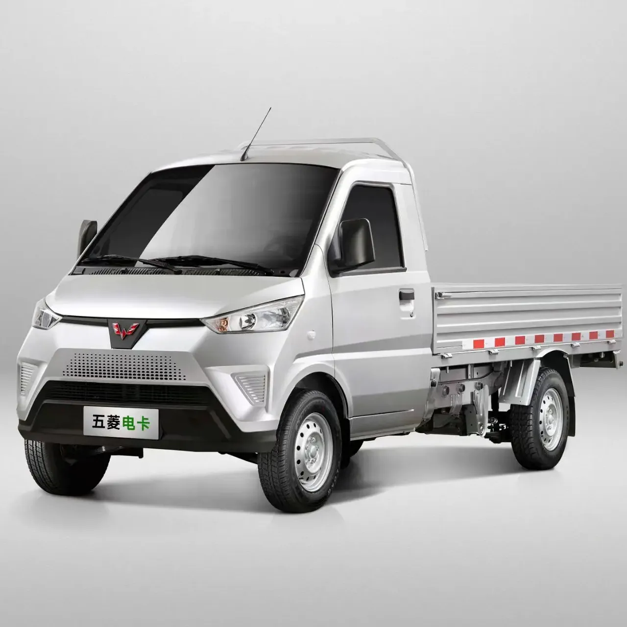 Shanghai AMITY Wuling Baojun Camión Mini 4x4 tracción en las cuatro ruedas 2023 China vehículo eléctrico para la venta