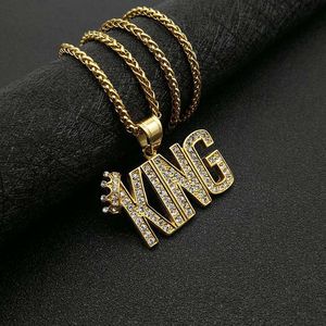 Collier pendentif roi plaqué or, incrusté de diamants, en acier titane, bijoux hip-hop pour homme, à porter au quotidien - Product Image 5