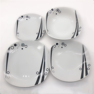 <span class=keywords><strong>Service</strong></span> <span class=keywords><strong>de</strong></span> <span class=keywords><strong>table</strong></span> en céramique <span class=keywords><strong>de</strong></span> forme carrée <span class=keywords><strong>de</strong></span> haute qualité, nouveau design, 19 pièces, vaisselle en <span class=keywords><strong>porcelaine</strong></span> en vente - Product Image 2