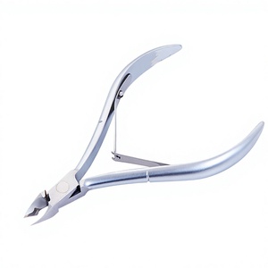 Alicates Profesionales para Cutículas de Acero Inoxidable con Alto Contenido de Carbono D-03, Cuchilla Rusa Superafilada, Herramientas Portátiles para Viajar Fácilmente - Product Image 1