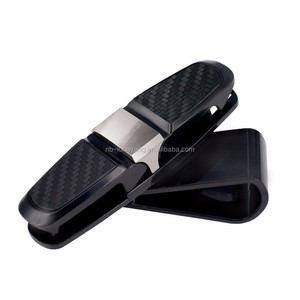 Portaocchiali per Parasole <span class=keywords><strong>Auto</strong></span>, Supporto per <span class=keywords><strong>Occhiali</strong></span> da Sole e da Vista con Clip per Biglietti e Carte - Argento/Nero - Product Image 1