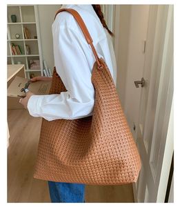 Bolsa de Mano Simple de Gran Capacidad, Tejida en PU, Bolsos de Cuero Duraderos de Gran Capacidad - Product Image 5