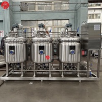 Réacteur d'hydrolyse enzymatique, cuve de fermentation à agitation, jus alimentaire, produits laitiers, protéines, collagène, cuve d'enzymolyse