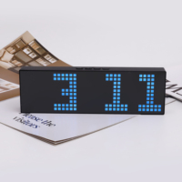 Horloge numérique de bureau en gros avec minuteur compte à rebours/affichage de la température, fonction Snooze, calendrier - Horloge LED murale/de table