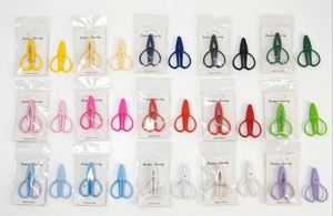 Ciseaux de couture miniatures de couleur personnalisée, super pratiques, pour travaux manuels, portables, sécurisés, tranchants, pour le point de croix et la broderie. - Product Image 2