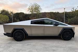 CAMIÓN <span class=keywords><strong>TESLA</strong></span> CYBER USADO DISPONIBLE PARA LA VENTA - Product Image 2