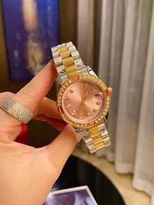 นาฬิกาข้อมือผู้หญิงระดับไฮเอนด์ สายสแตนเลสสีทอง ระบบควอตซ์ ดีไซน์หรูหรา พร้อมกล่องใส่เครื่องประดับ แถมฟรี  ขายตรงจากโรงงาน - Product Image 6