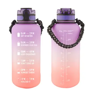 Produits respectueux de l'environnement bouteille d'eau de 2 litres fournisseur bouteilles d'eau en plastique Tritan de motivation avec marqueur de temps