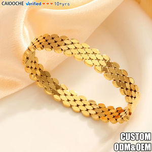 Correa de Reloj CAIOOCHE con Diseño de Panal de Abeja, Brazalete de Acero Inoxidable para Mujer, Chapado al Vacío en Oro de 18K, Hexagonal, Elegante, de Alta Gama, para Fiestas - Product Image 1