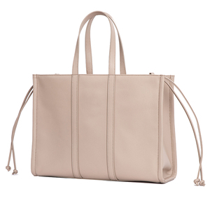 Sac fourre-tout en <span class=keywords><strong>cuir</strong></span> végétalien avec cordon de serrage Sac à main personnalisé pour femmes Sac à main de loisirs de haute qualité Grand sac à main <span class=keywords><strong>beige</strong></span> de luxe en PU souple avec logo - Product Image 3