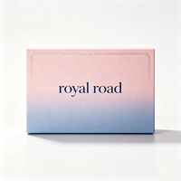 Boîte de dentifrice en papier couché recyclable rose-bleu dégradé avec logo doré personnalisé, pelliculage mat et gaufrage