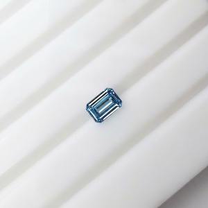 Diamante Suelto de Laboratorio con Corte Esmeralda Azul de 4 CT VS2, Color Azul Fantasía - Product Image 1