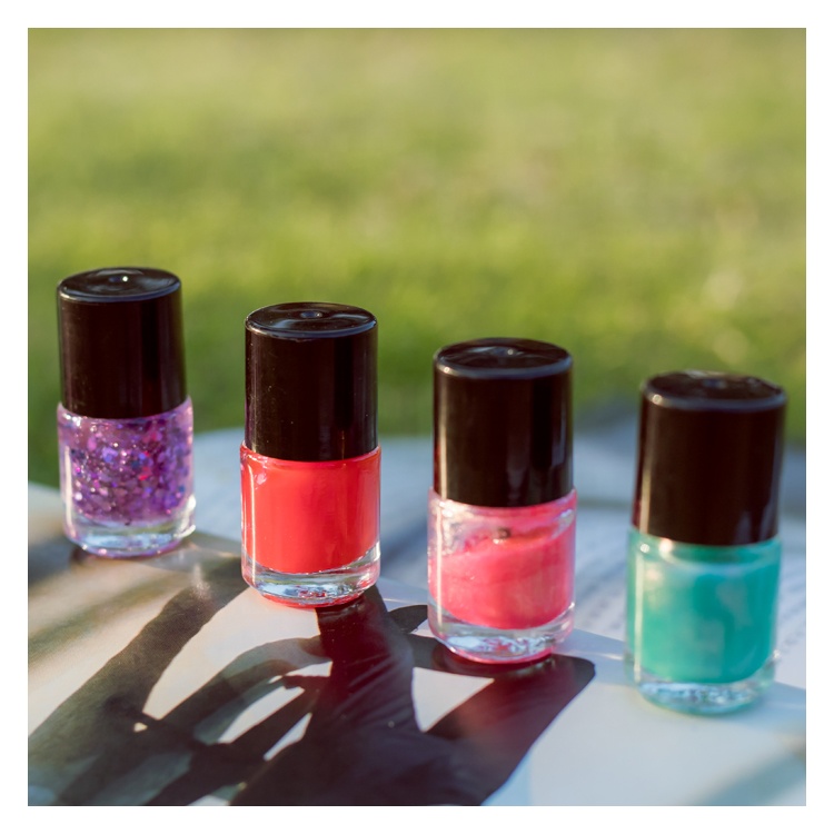 Высокое качество, оптовая продажа, частная торговая марка, 4 цвета, масляная основа, Быстросохнущий нетоксичный лак для ногтей для детей