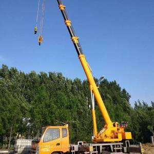 Grue SQZ500k 18 tonnes grue à flèche articulée montée sur <span class=keywords><strong>camion</strong></span> <span class=keywords><strong>prix</strong></span> Offre Spéciale - Product Image 1
