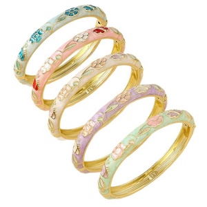 Bracelet unisexe style ethnique, plaqué or, en alliage de zinc émaillé, motif petite fleur rétro effet goutte d'huile, le plus vendu en usine, vente en gros - Product Image 6
