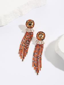 Boucles d'oreilles clous de luxe haut de gamme entièrement serties de diamants blancs avec pompon, forme géométrique, pour la vente en gros en Europe et aux États-Unis - Product Image 3