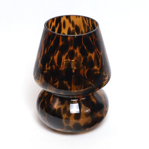 2025 Venta caliente leopardo regalo creativo luz de noche translúcida lámpara de noche vidrio rayas seta lámpara de mesa - Product Image 1