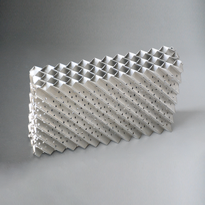 Embalaje Circular Tipo Torre Personalizable, Malla de Alambre de Acero Inoxidable, Embalaje Metálico Estructurado para Absorción - Product Image 1