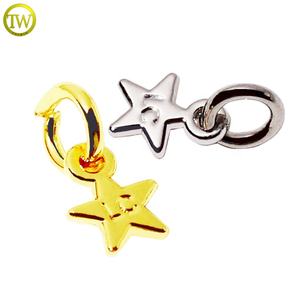 Mini logo personnalisé Bijouterie raccord étoile Forme <span class=keywords><strong>Bikini</strong></span> Métal Lettre Pendentif Bracelet en alliage de zinc Estampillé Nom Charm Tags à vendre - Product Image 3