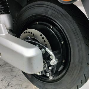 Venta Directa de Fábrica, Scooter Ecológico Personalizado de Alta Velocidad y Largo Alcance para Aventuras Urbanas para Adultos, Modelo NO. Destacar - Product Image 3