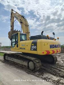 Excavatrice sur chenilles d'occasion Komatsu PC350/PC350LC-8 de 35 tonnes - Fabrication japonaise d'origine avec garantie Excavatrice d'occasion à vendre - Product Image 3
