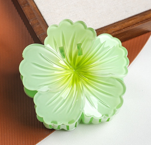 Eleganti fermagli per capelli in plastica con motivo floreale - Design colorato a ibisco per una tenuta sicura e un tocco di moda estiva - Product Image 5