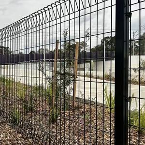 Valla Temporal Metálica Gouhua para Almacenes y Jardines, con Marco Metálico para Campos Deportivos y Espacios Naturales - Product Image 1