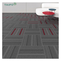 TaiFo Carreaux de sol de salon à bon prix Carreaux de moquette commerciaux avec support en caoutchouc PVC