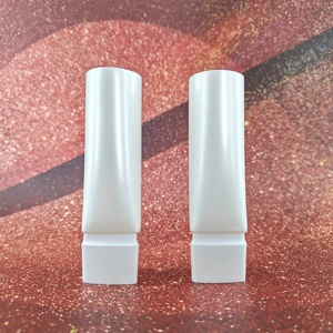 Tubos Cosméticos de Plástico PP Blancos Personalizados, Forma Triangular Especial, con Tapa de Rosca Triangular de Doble Pared para Envasado de Crema y Limpiador Facial - Product Image 5