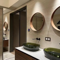 Miroir mural en bois massif au design moderne pour dressing et salle de bain avec table de toilette