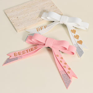 คลิปหนีบ<span class=keywords><strong>ผม</strong></span>แบบครึ่งหัวประดับด้วยเลเซอร์สำหรับฤดูใบไม้ผลิกิ๊บติด<span class=keywords><strong>ผม</strong></span>กึ่งวงกลมประดับไรน์สโตนประดับผมถักเปียสไตล์โบฮีเมียนสำหรับผู้หญิง - Product Image 1