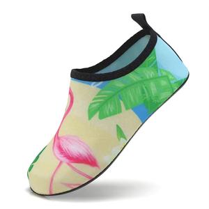 Vente en gros <span class=keywords><strong>de</strong></span> chaussures d'eau <span class=keywords><strong>de</strong></span> plein air à séchage rapide chaussures <span class=keywords><strong>de</strong></span> plage <span class=keywords><strong>pas</strong></span> chères ultra fines pour la marche sur l'eau en amont chaussures <span class=keywords><strong>de</strong></span> <span class=keywords><strong>wading</strong></span> pour garçons et filles - Product Image 6