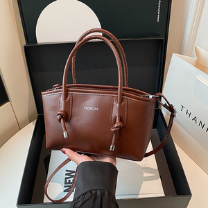 Petit <span class=keywords><strong>sac</strong></span> <span class=keywords><strong>à</strong></span> <span class=keywords><strong>main</strong></span> en <span class=keywords><strong>cuir</strong></span> PU avec bandoulière pour un usage quotidien décontracté - Product Image 2