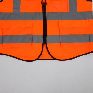 سترة أمان عاكسة جديدة متعددة الجيوب بسحاب ومصباح LED من الفئة 2 حسب معايير ANSI للركوب الليلي وحركة المرور، توريد مباشر من المصنعين - Product Image 2