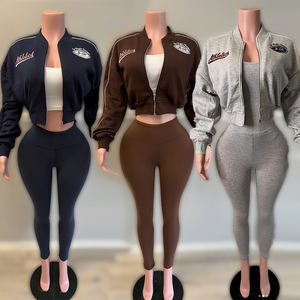 Peeqi Fashion - Ensemble 2 pièces pour femme : veste courte à manches longues avec fermeture éclair et broderie, et pantalon - Tenue décontractée, survêtement - Product Image 1